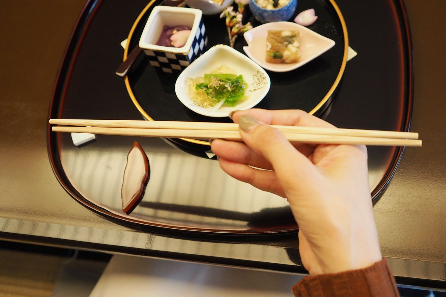 左手を外したら、さあ、いただきましょう