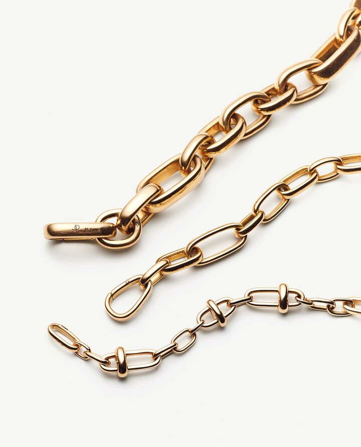 ポメラートのゴールドブレスレット