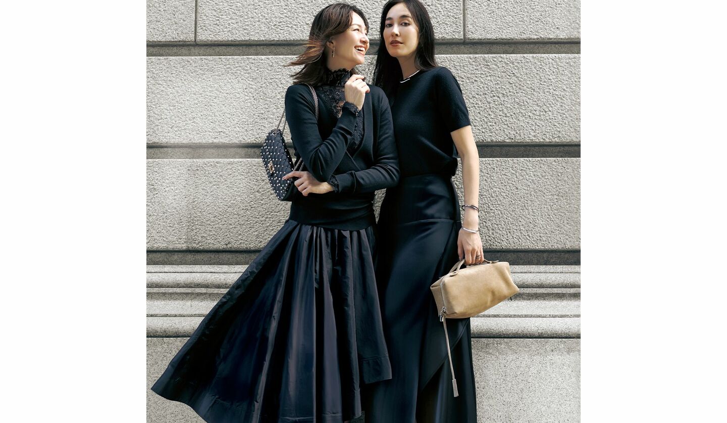 黒スカートスタイルを纏ったモデルのRINAさんと立野リカさん