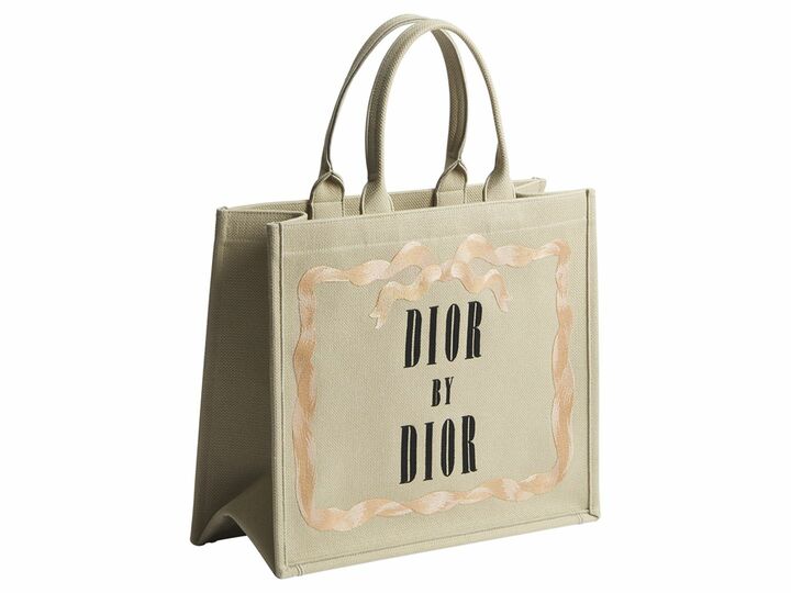 「ディオール」のバッグ『ディオール ブックトート』ラージ