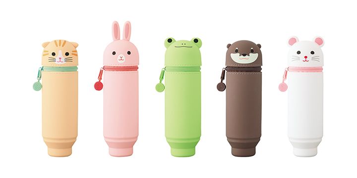 プニラボシリーズ「スタンドペンケース」¥1,400、「スタンドペンケース BIGサイズ」¥1,600