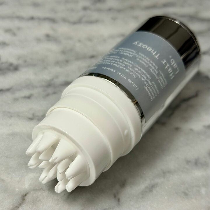 ヘアセオリーラボ フューチャー バイタル エッセンス 50ml ￥7,920(4月8日発売)