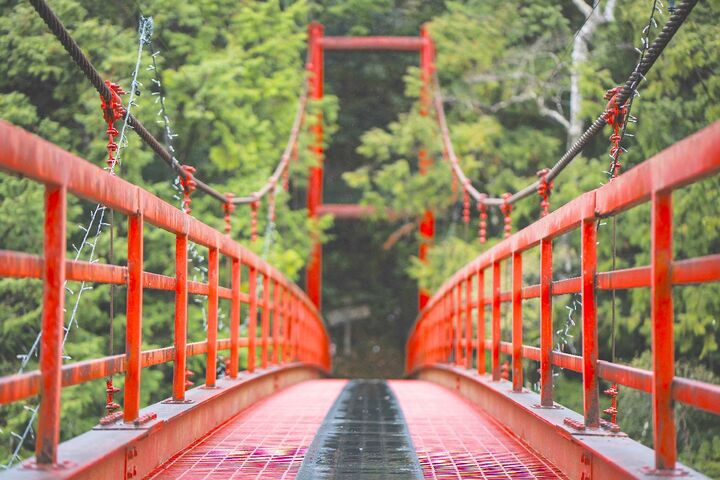 ホテルのそばにある吊り橋