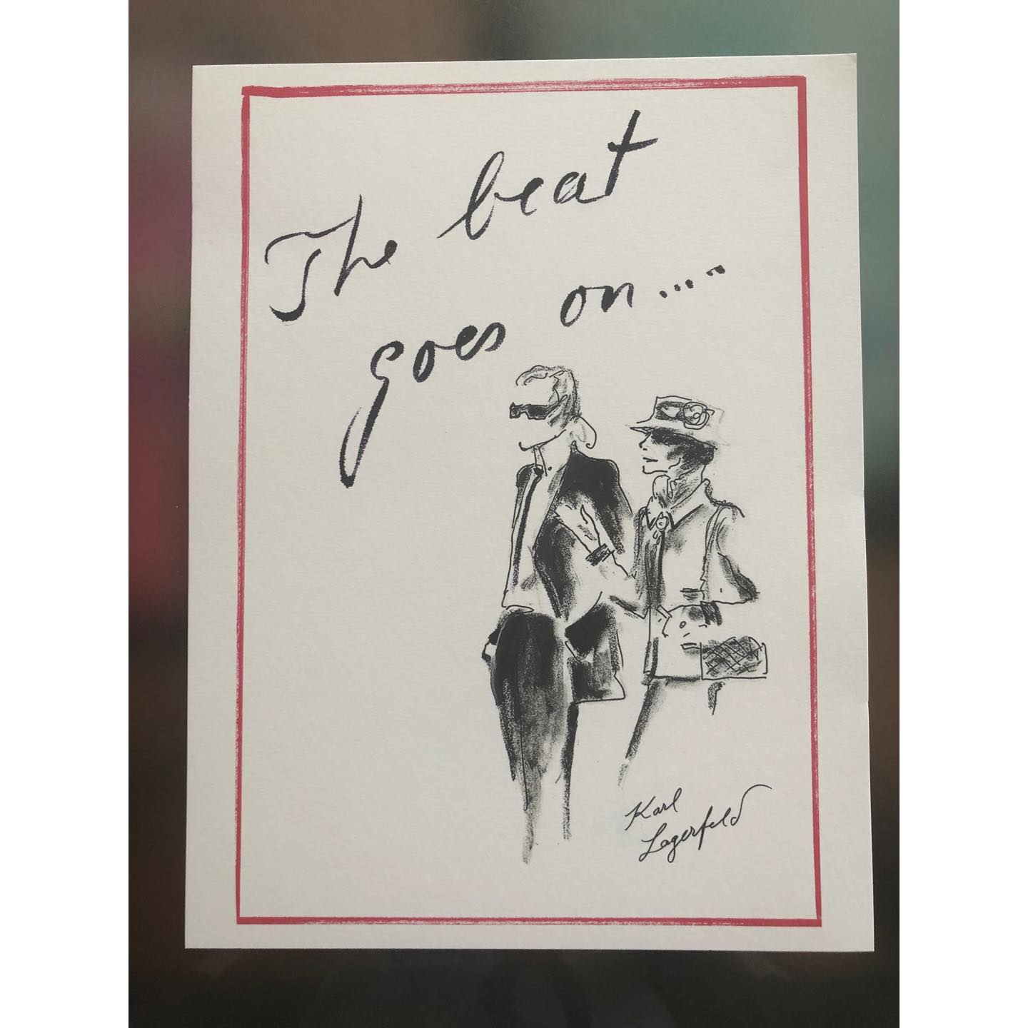 「The beat goes on,,,,」と書かれた、ラストコレクションで配布されたカード(藤岡さん私物)