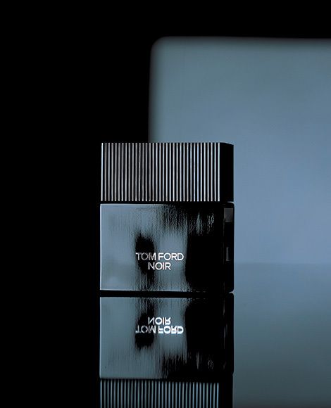 トム フォード ノワール オード パルファム スプレィ 50mL ¥12,000(トム フォード ビューティ)
