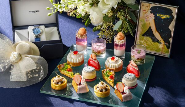 コンラッド東京「桜ストロベリーアフタヌーンティー with ロンジン」春の輝きと名門時計のエレガンスを堪能【実食レポート】