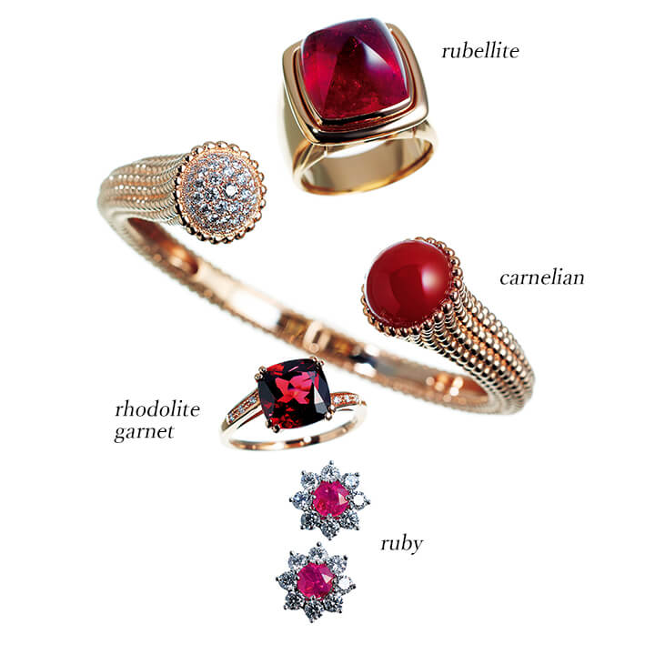 上から／トルマリンのなかでも特に美しい赤の宝石、ルベライトを構築的フォルムに。リング『パンドゥスークル』[ピンクゴールド×ルベライト]￥1,745,000（フレッド）、褐色を帯びた艶やかな赤が日常になじみやすいカーネリアン。古代より幸運の石としても人気を博します。ブレスレット『ペルレクルール』[ピンクゴールド×カーネリアン×ダイヤモンド]￥1,975,000（ヴァン クリーフ＆アーペル）、ピンク味のある赤が特徴のロードライトガーネットを、アシンメトリーなアームでより愛らしく。リング『モーム・ジュ・テーム』[ピンクゴールド×ロードライトガーネット×ダイヤモンド]￥260,000（モーブッサン ジャパン）、鮮やかで濃密な赤が、最高品質のルビーを物語ります。ダイヤモンドのリズミカルな配置はひまわりの花びらがモチーフです。イヤリング『サンフラワー』[プラチナ×ルビー×ダイヤモンド]￥2,290,000（ハリー・ウィンストン）　[Precious2019年2月号86-87ページ] 