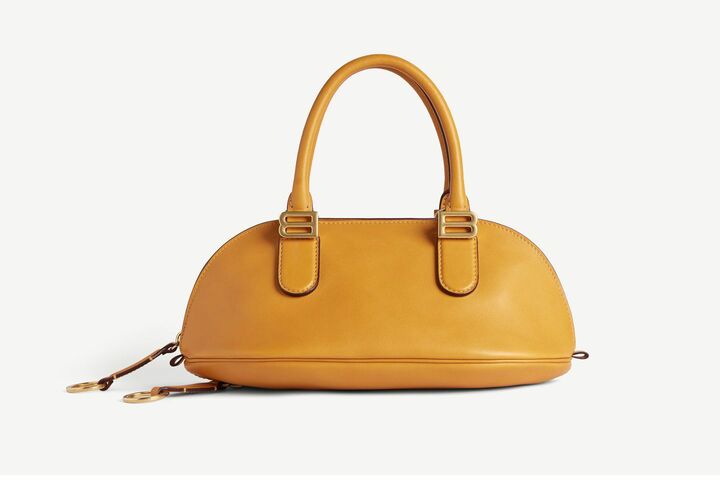 「バレンシアガ」のバッグ