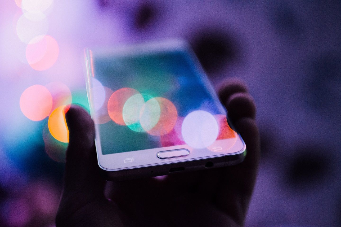 歩きスマホはいつも以上に危険