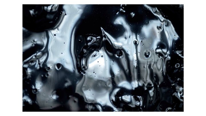 「Obol アンドリウス・アルチュニアン」展に展示されるアート作品