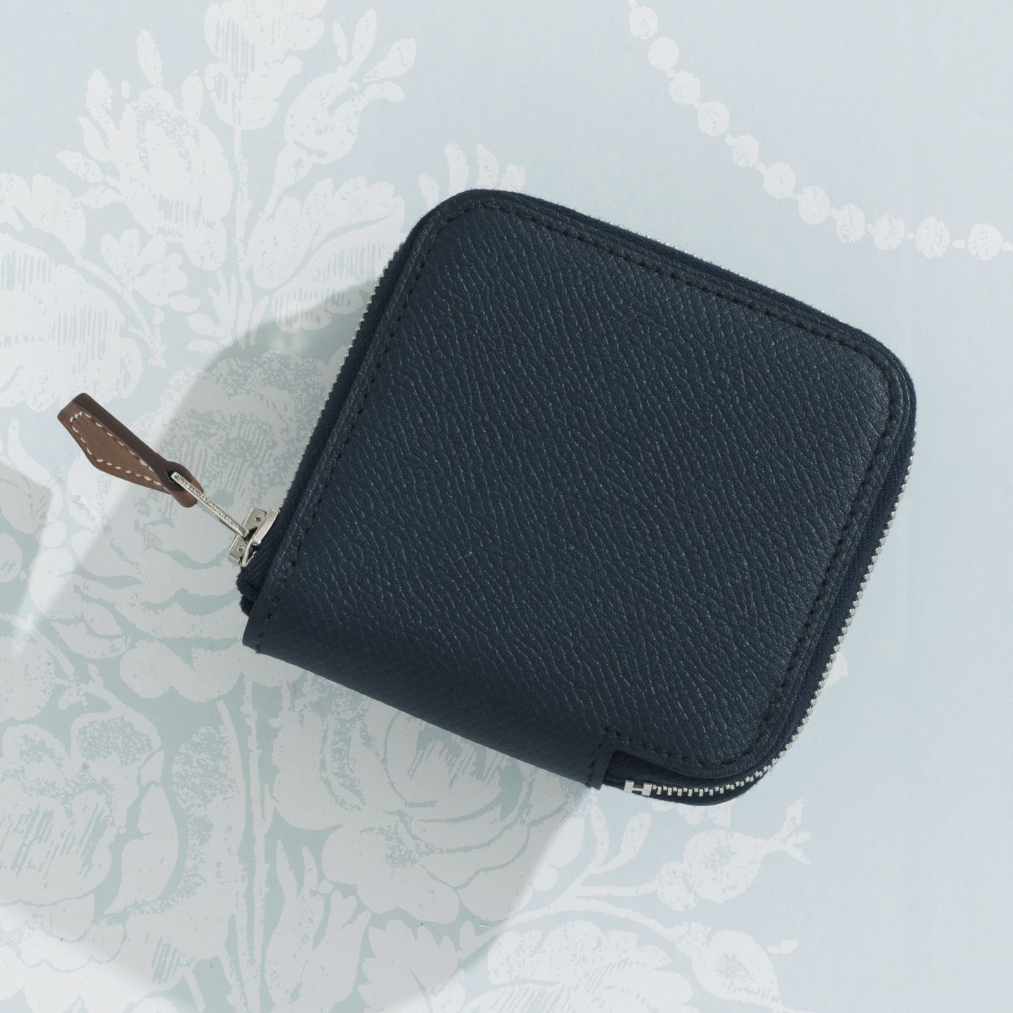 財布「SILK IN(シルクイン)」【縦8×横8cm】¥54,000(税抜)