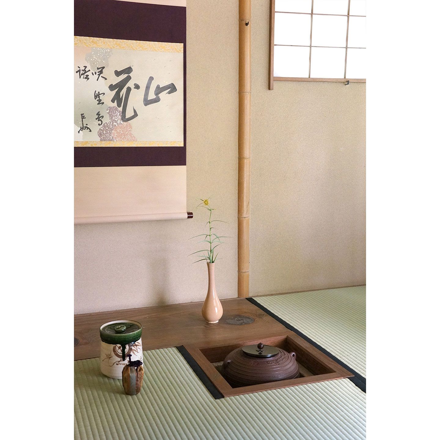 「一畳台目」と呼ばれる小さなお茶室