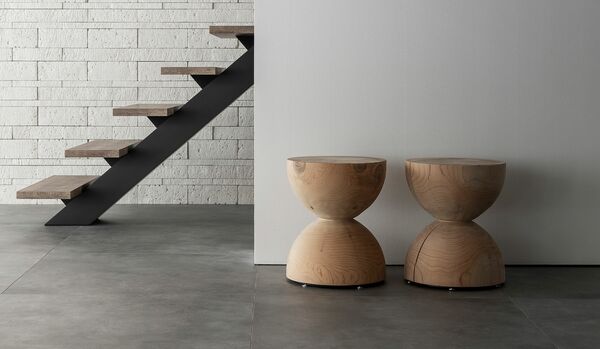 野趣溢れる素材感と洗練されたデザインが共存！「リーヴァ」のアートなスツール『クレッシードラ』