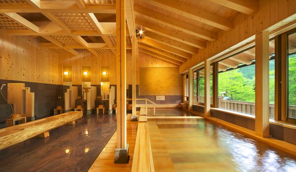 【プロも惚れ込む中部・北陸の名湯 vol.５】奥飛騨の自然美と自家源泉の恵みを全身で堪能する福地温泉「元湯 孫九郎」