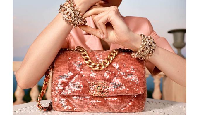 箱付 CHANEL シャネル 2012/2013 クルーズコレクション 小物入れ 箱付 CHANEL シャネル 2012/2013 クルーズコレクション 小物入れ 楽天