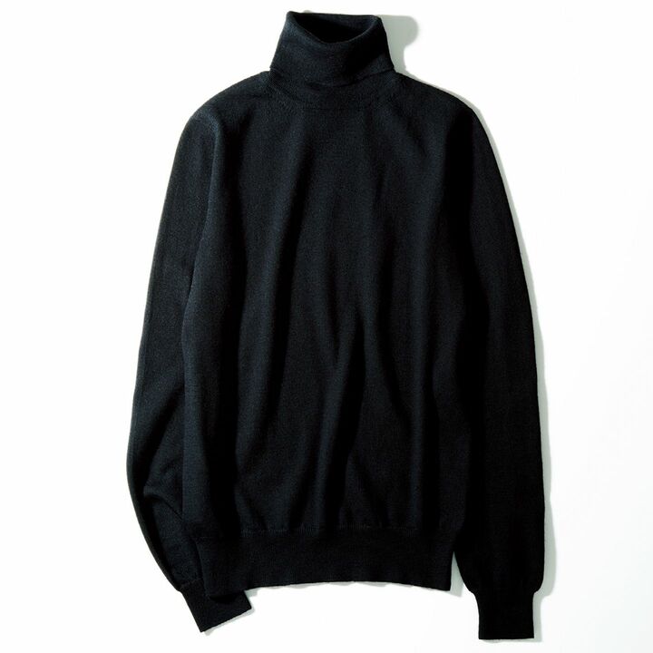 ニット￥42,000（クルチアーニ 銀座店）　[Precious2018年12月号120ページ] 　