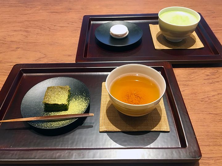 薬香菓子とは、山田松香木店オリジナル調製の薬膳的なお菓子で、季節により内容は変わる