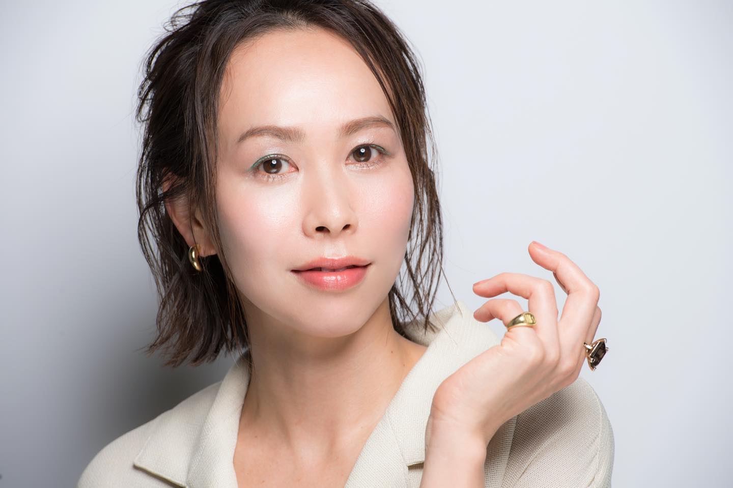 明るくなめらかなCゾーンには、若々しくヘルシーな表情をもたら効果あり。