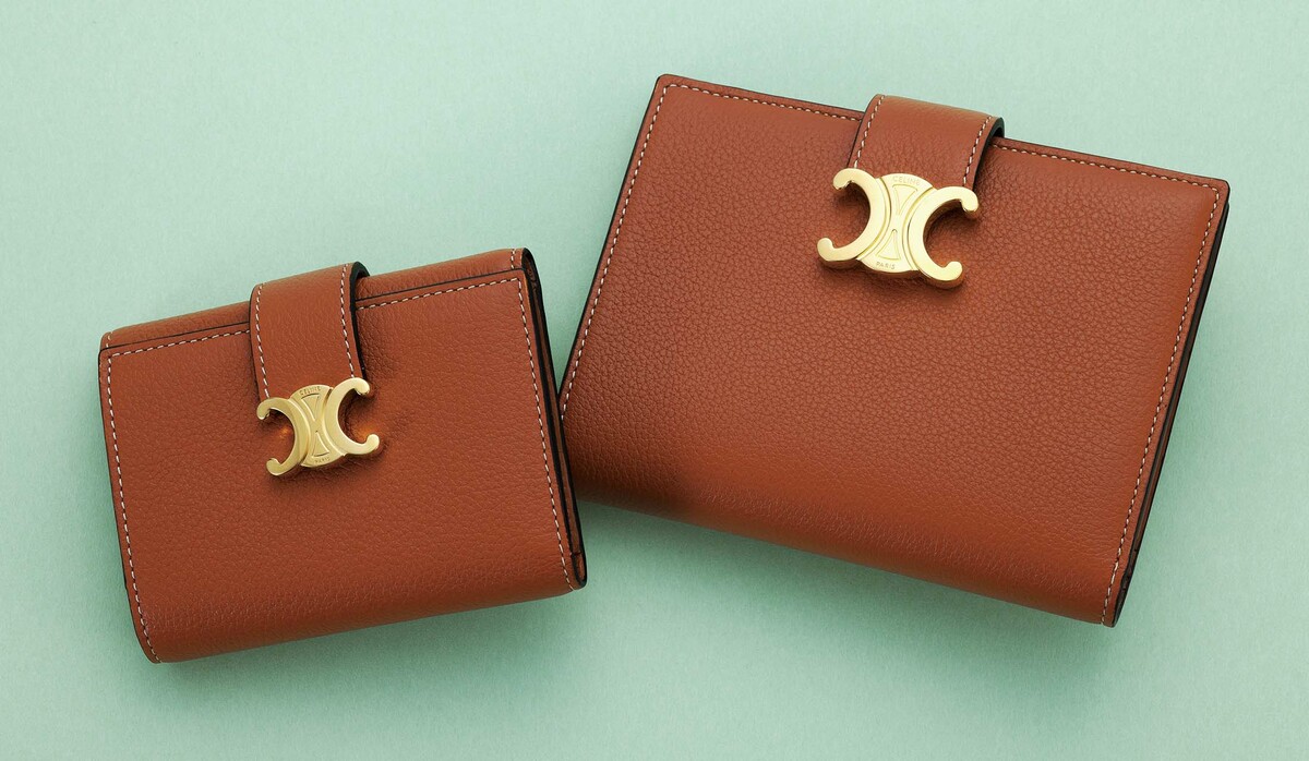 ✨新品未使用・箱付き✨　CELINE ミニ財布　ストラップウォレット　刻印 ✨未使用に近い・箱付き✨ CELINE ミニ財布 ストラップウォレット 刻印