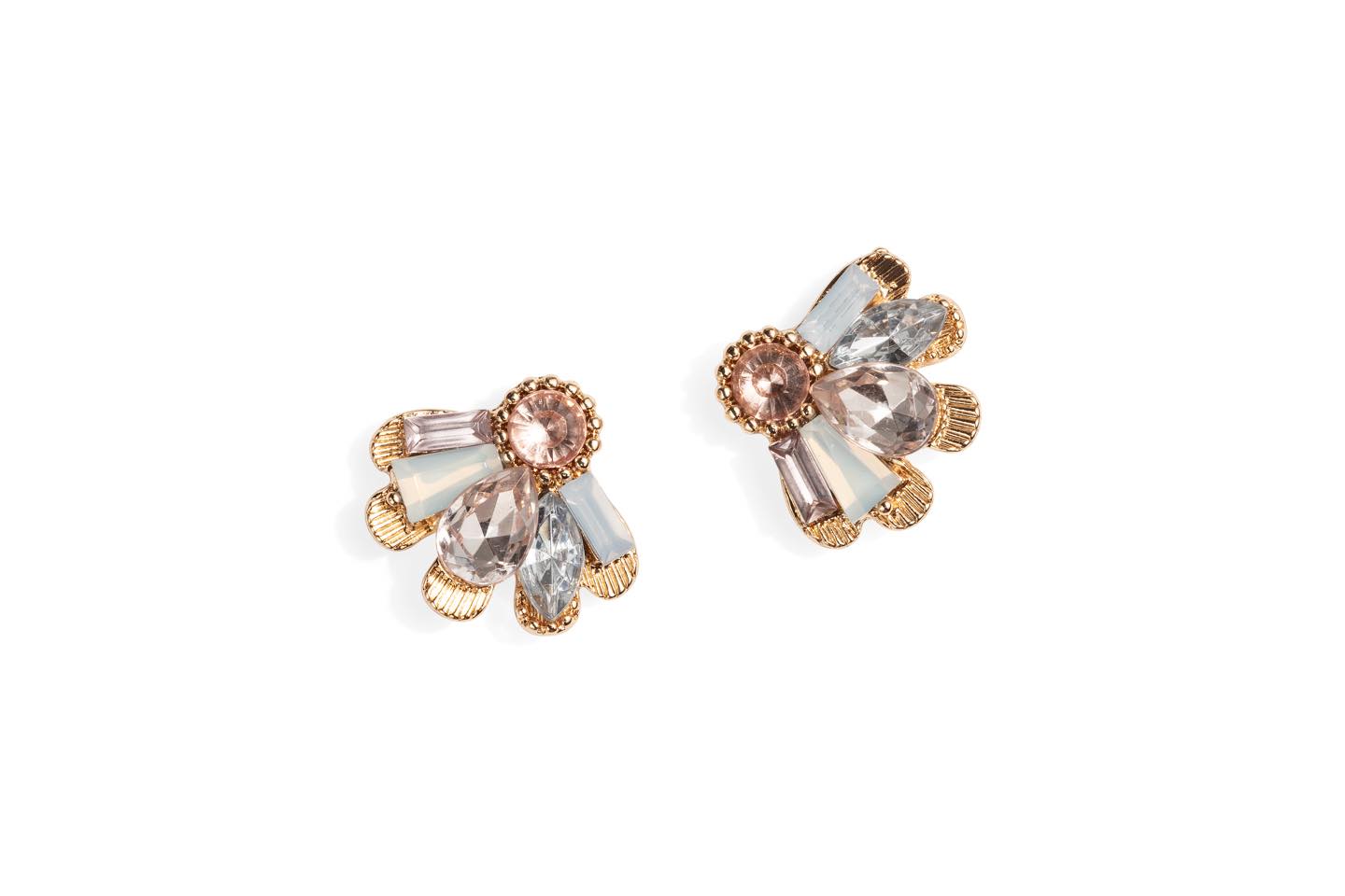 ピアス