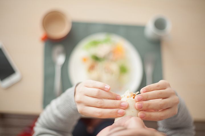 “マインドフルイーティング”は、空腹を感じたら食べるという習慣をつくる。
