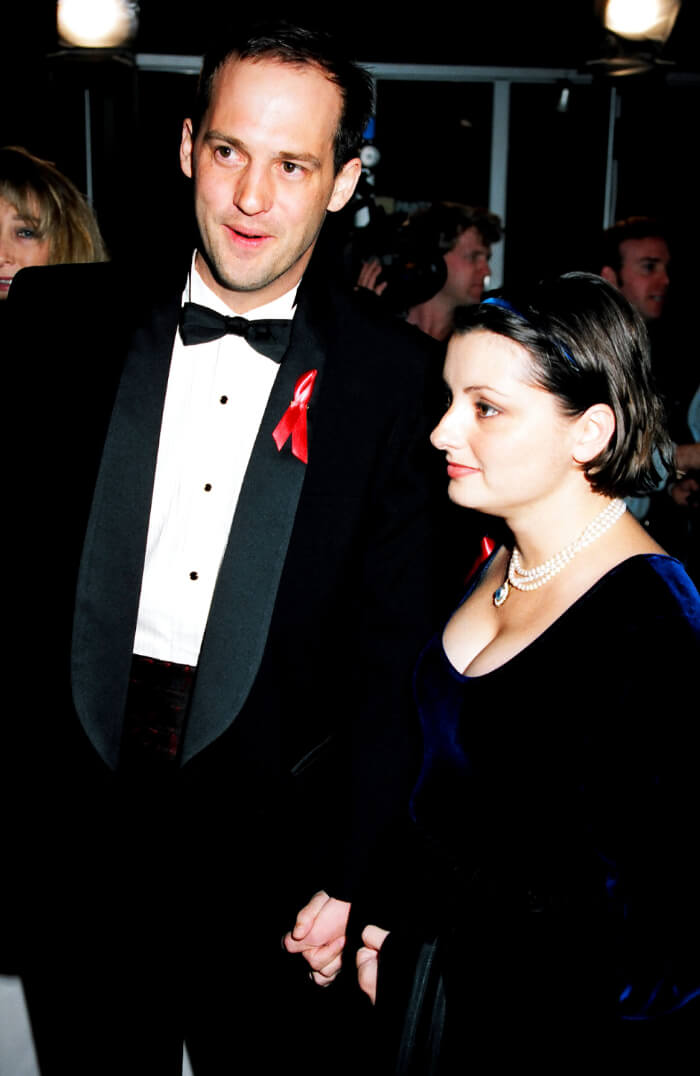 1994年1月15日、Cable Ace Awards。右は、元妻のジャニーヌ・ロベル。