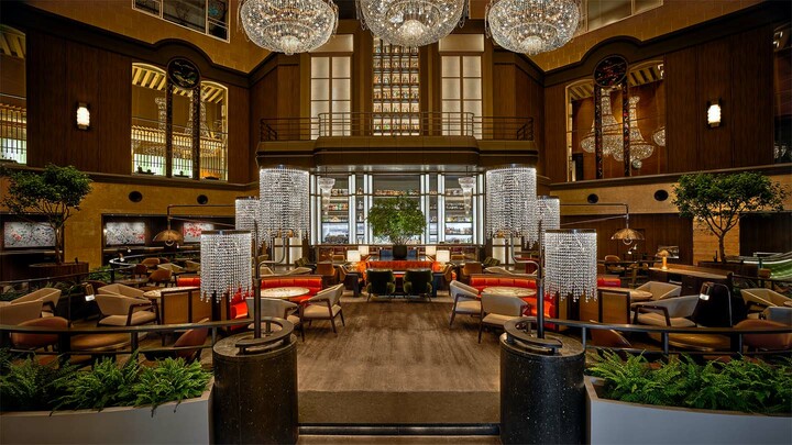 「ハイアットリージェンシー東京」リニューアル後ホテルのロビー空間に誕生した「Nineteen Eighty Lounge & Bar」