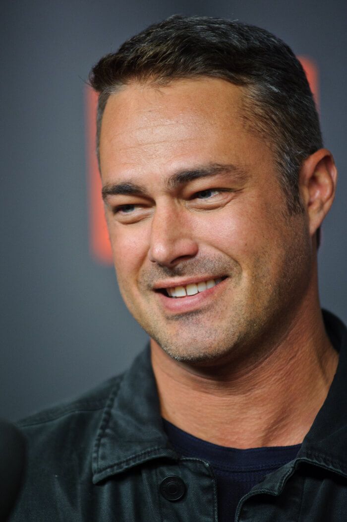 テイラー・キニーの男前遍歴【50枚】|人気海外ドラマ『シカゴ・ファイア』のケリー! Precious.jp(プレシャス)