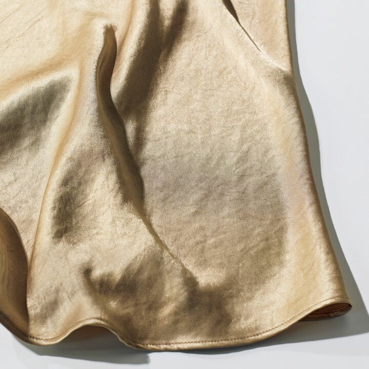 リヴィアナ コンティのスカート