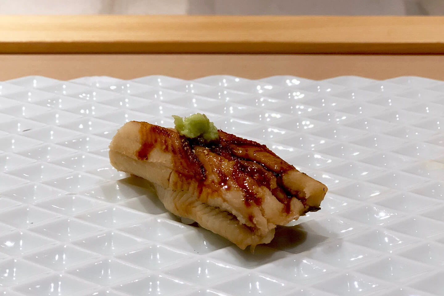 甘すぎずふわりと柔らかい煮穴子。