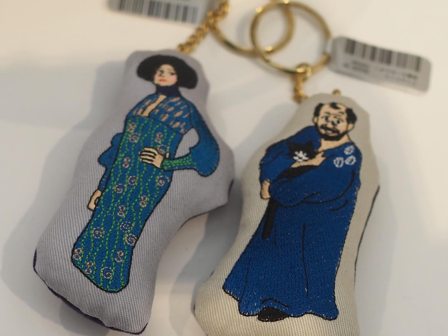 刺しゅうキーホルダー(エミーリエ/クリムト)各¥1,512(税込)