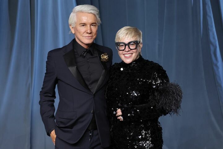 アカデミー・ミュージアム・ガラ2025にて、妻のキャサリン・マーティンと。