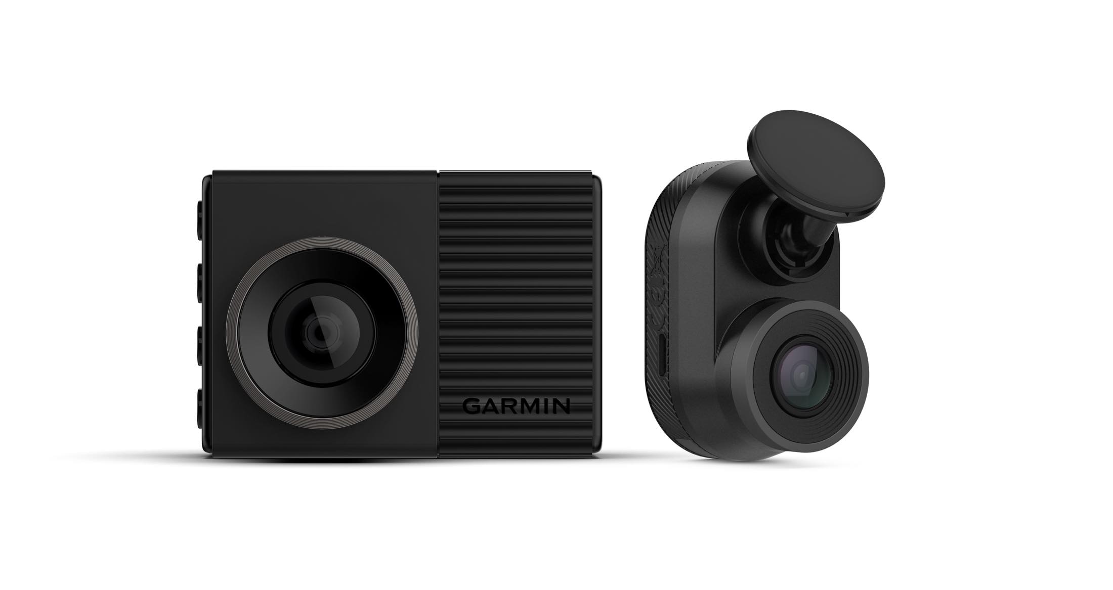 「DASH CAM 46Z」(フロント・リアカメラのセット)SPEC●サイズ:縦4.0×横5.6×厚さ2.1cm・60g●レンズ:F2.0●ディスプレイ:2.0インチ・TFT液晶●視野角:対角124°・水平106°・垂直57°●イメージセンサー:CMOS210万画素¥24,800(ガーミンジャパン)