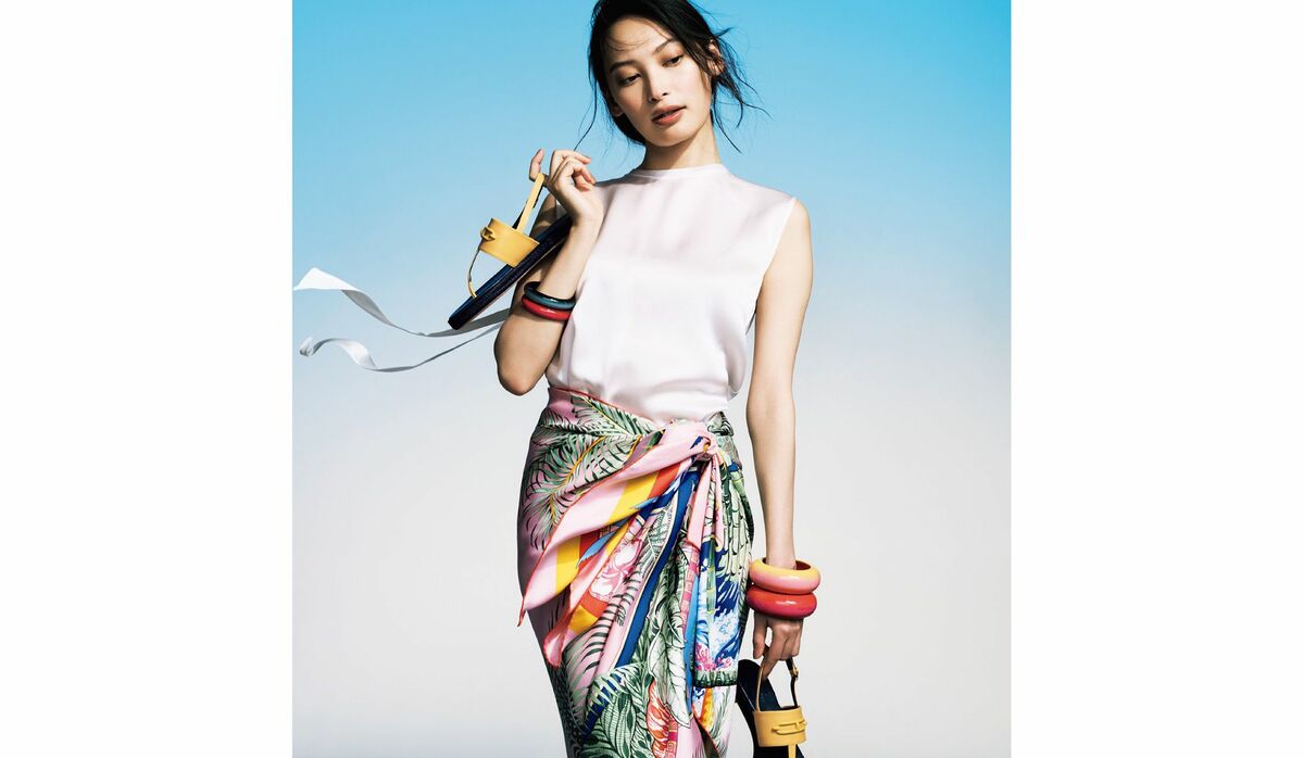 ✨大政絢さん着用✨ 美品 PELLICO リネン サンダル 定価¥48,000 大政 絢さん「ロングヘアをキレイに保つ秘訣は…」｜ヤーマン ヘアケア