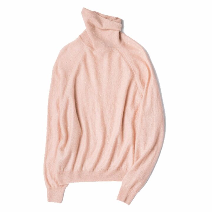 ニット￥168,000（サン・フレール〈レ・コパン〉）　[Precious2018年10月号106ページ]