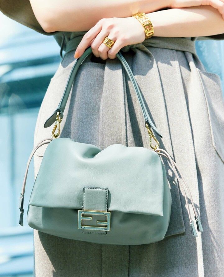 「FENDI」のバッグ