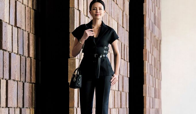 Christian Dior（クリスチャンディオール）ブラウス ベージュ