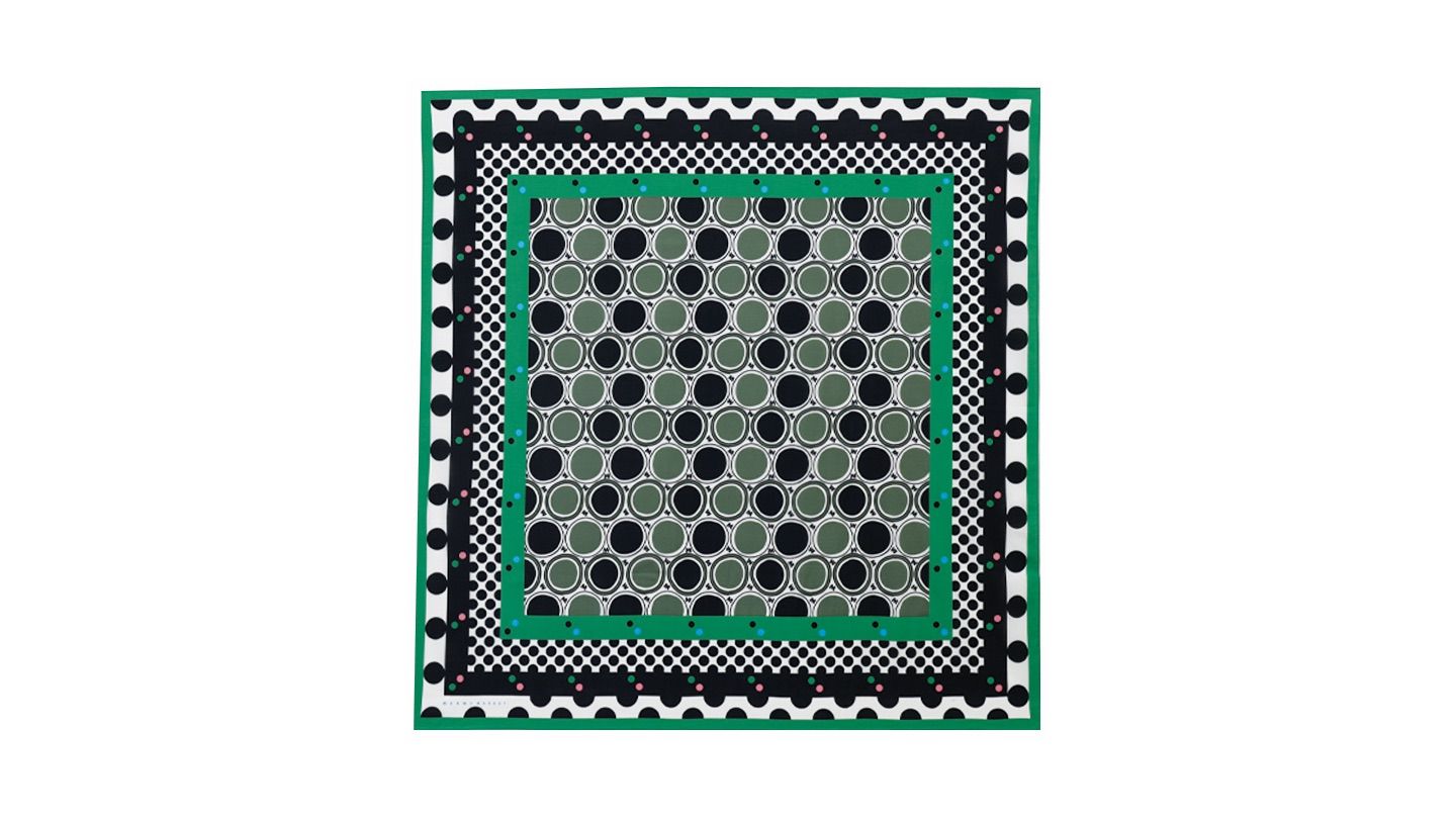 スカーフ_1,小物_1,バッグ_1,ファッションニュース_1