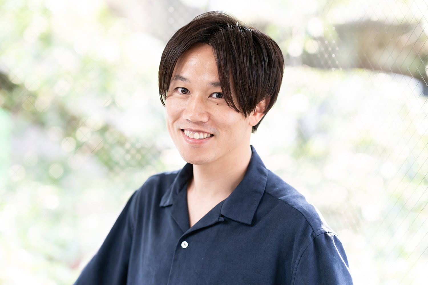 ABBEY店長・菊地佑太さん。趣味は読書だという菊地さん。「最近は小説が原作のノーサイドゲームというドラマにハマっています」