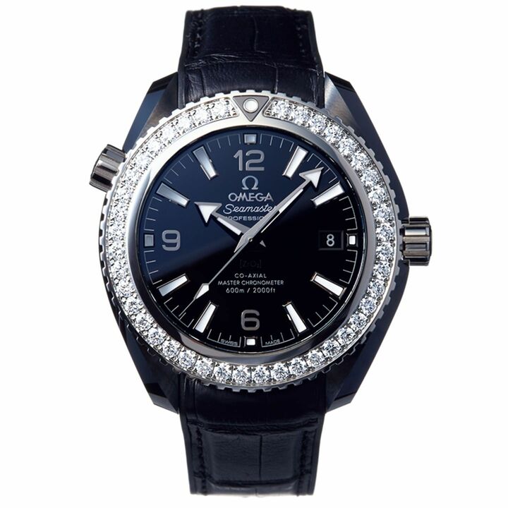 時計「シーマスター プラネットオーシャン ディープブラック」￥2,070,000 自動巻き【ケース径：39.5mm】［ケース：セラミック×ダイヤモンド、ストラップ：アリゲーター］（オメガ お客様センター）
