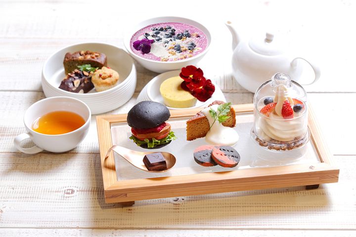 『BEAUTY SWEETS AFTERNOON TEA SET(ビューティー スイーツ アフタヌーンティー セット)』¥3,600