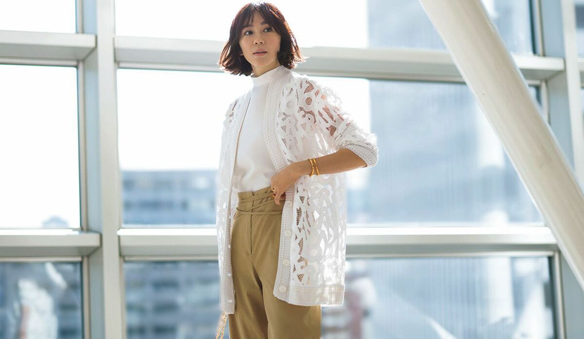 新品D&G レースカーディガン 白 Special Edition 大人の遊び心感じるレースカーディガンで、淡色でも甘くなりすぎない