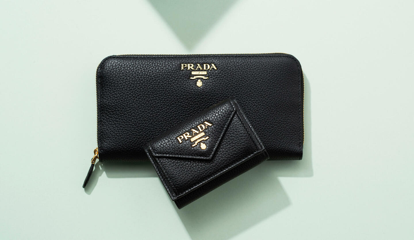 レディース【値段交渉可】PRADA の財布 - 財布