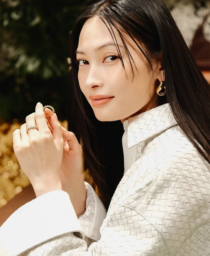 着用ジャケットは梅田阪急先行発売アイテム