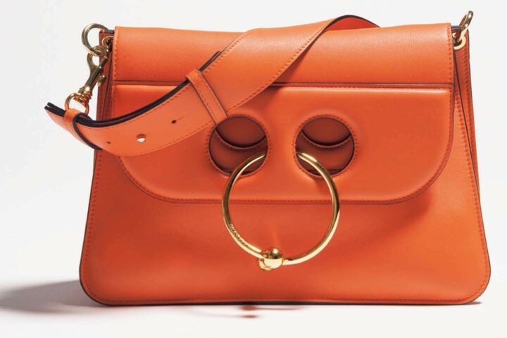 バッグ［縦20×横29.5×マチ11.5cm］￥171,200（エドストローム オフィス〈ジェイ ダブリュー アンダーソン〉）