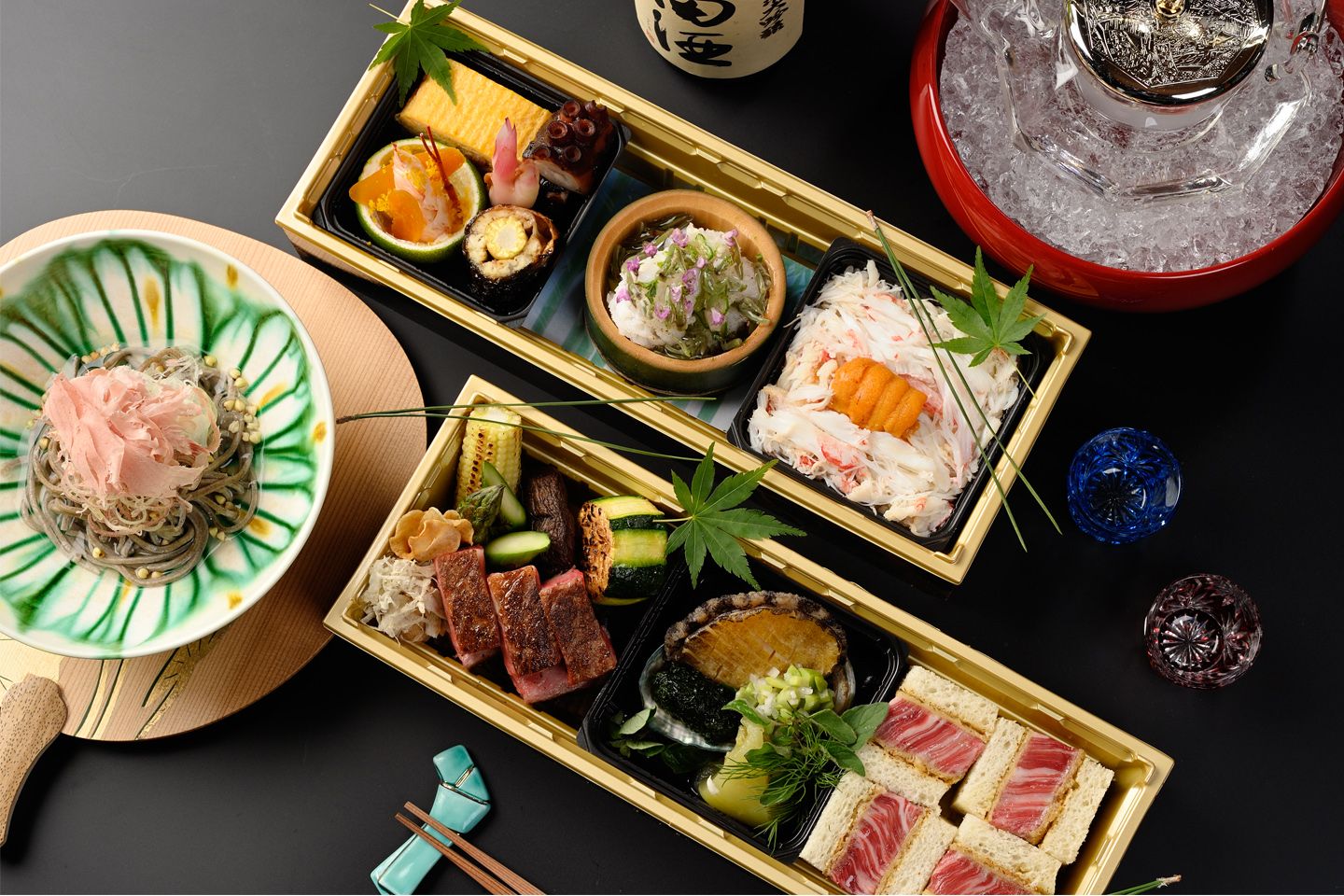 コラボ初夏の彩り二段重 (茹でたてを味わえる特製手打ち生蕎麦付き)¥15,000(一人様分)、限定30セット/1日