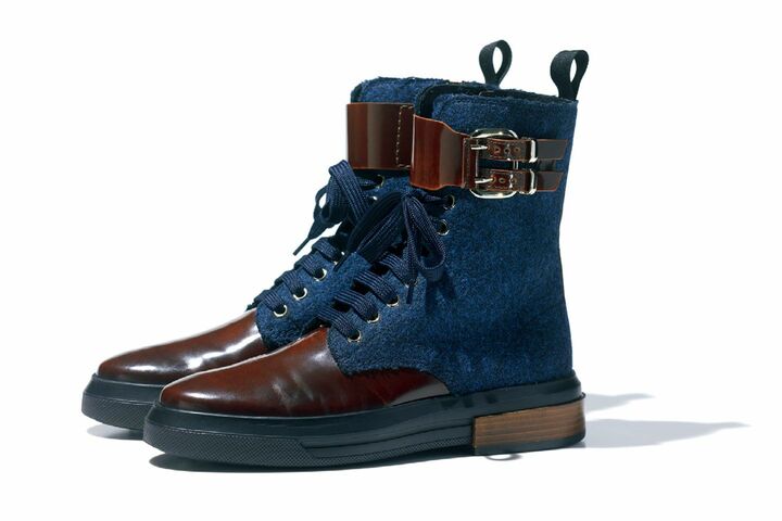 靴￥116,000【ソール：2.5cm】（トッズ・ジャパン）　[Precious2019年1月号113ページ]