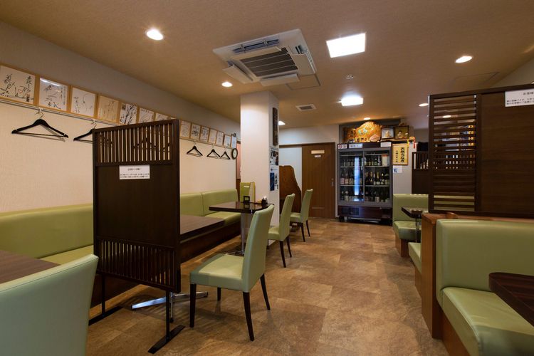 売り切れ次第閉店になることもあるので、夏場や土曜・日曜・祝日などは前もって予約をして訪れるのがベター