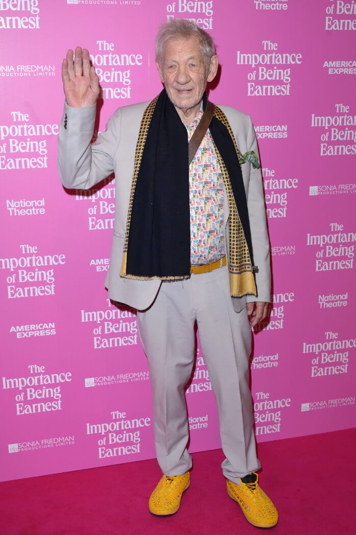 2025年9月30日、ロンドンのノエル カワード シアターで上演された『真面目が肝心』初日公演。