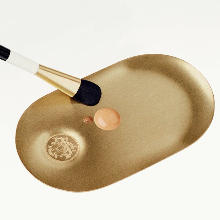 エルメスの『レ ウティ ドゥ タン シュール-メジュール』